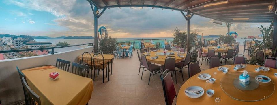 Arch Studio Cenang pool