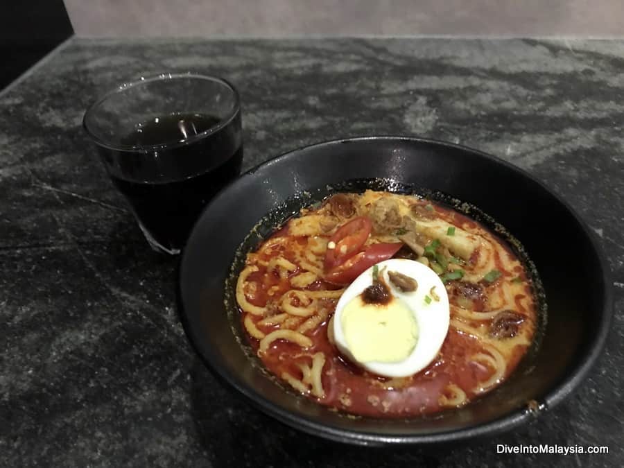 plaza premium lounge kuala lumpur klia2 laksa