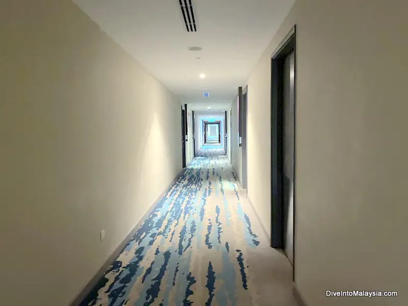 Pullman Miri Waterfront Hallway