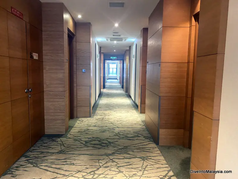 The Waterfront Hotel Kuching Hallway