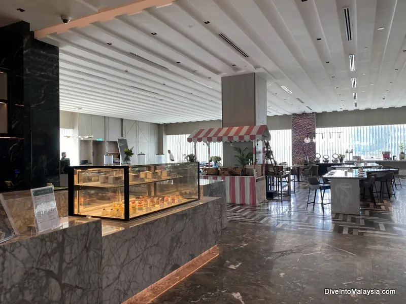 Dine @ Eight Holiday Inn Johor Bahru City Centre