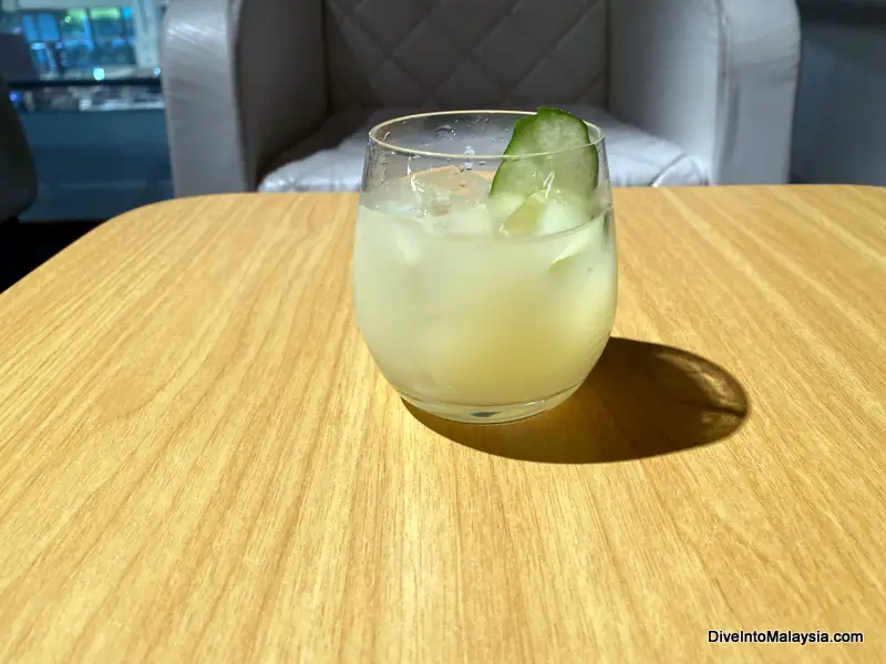 Qantas lounge in Singapore East Side Garden cocktail