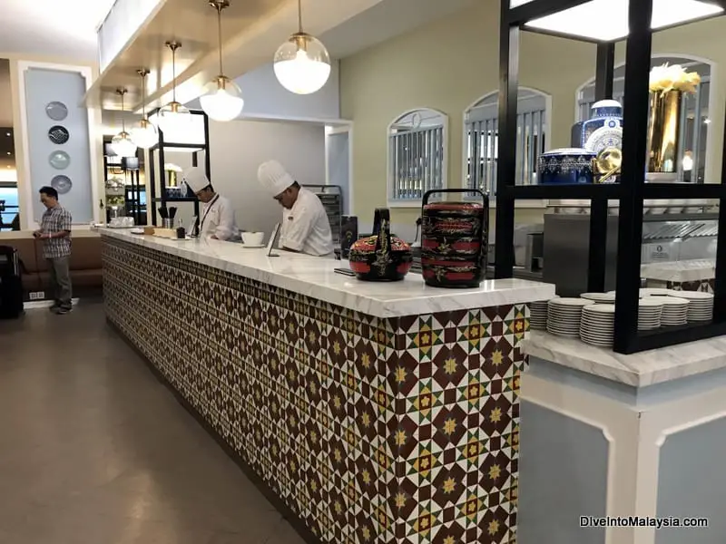 noodle bar at mas golden lounge klia