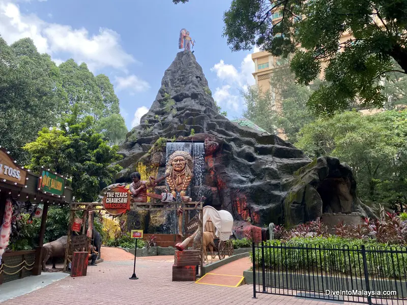 Sunway Lagoon Night Park Texas Chainsaw Massacre