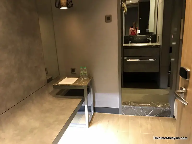 studio at plaza premium transit hotel klia2