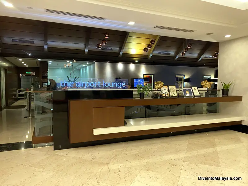 Sama Sama Express Hotel Malaysia entrance