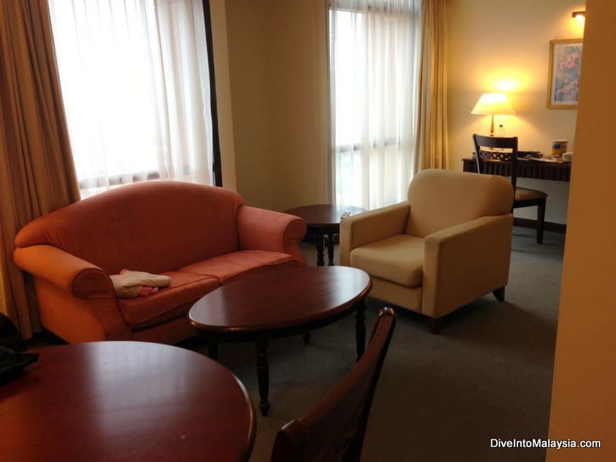 Bejaya Times Square Hotel room living area