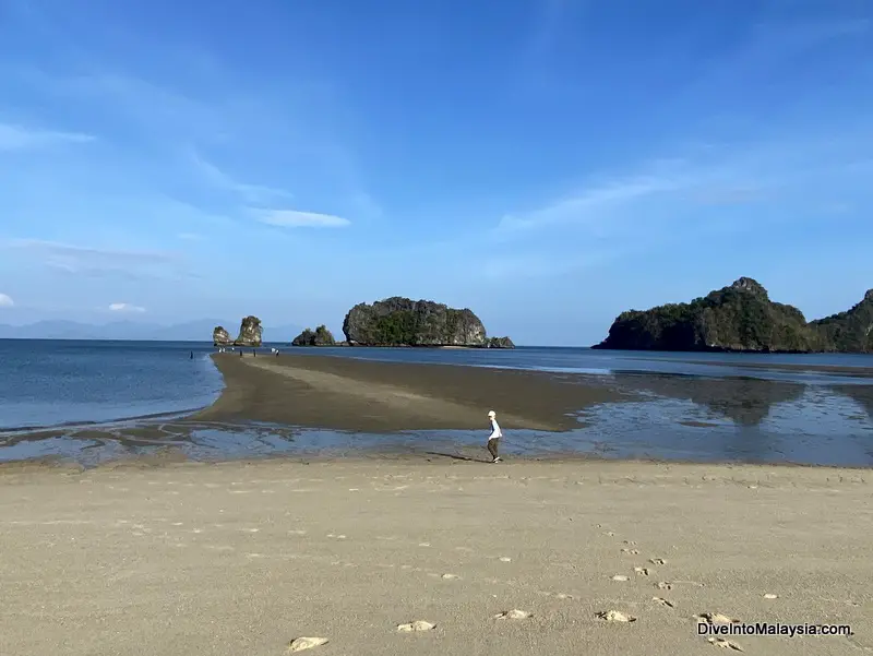 Tanjung Rhu Resort Beach at low tide where you can walk to Chabang and Kelam Baya Island