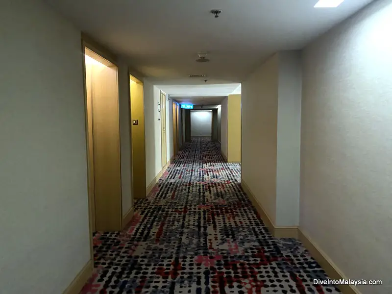 Le Méridien Kota Kinabalu Hallway