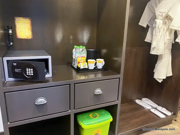 Legoland Hotel Malaysia Adventure themed room Duplo, tea and coffee making facilities and gowns for the family