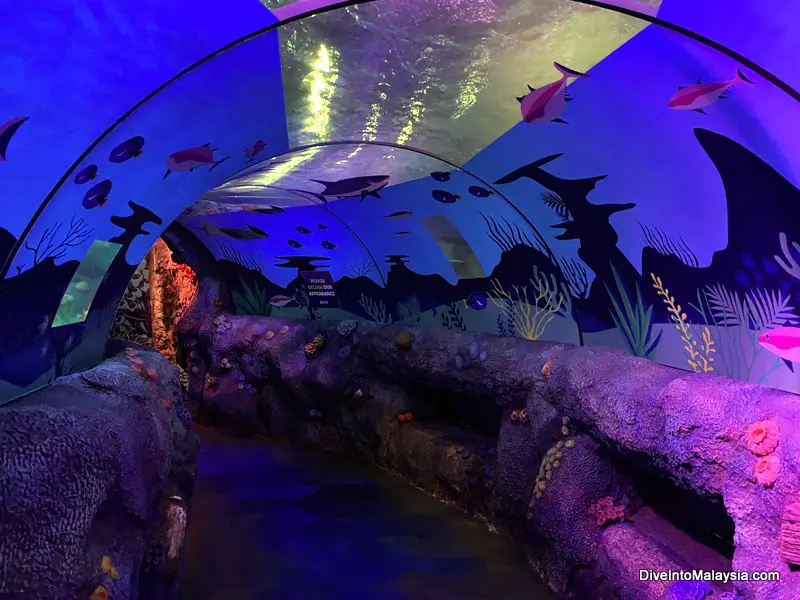 Legoland Malaysia SEA LIFE tunnel